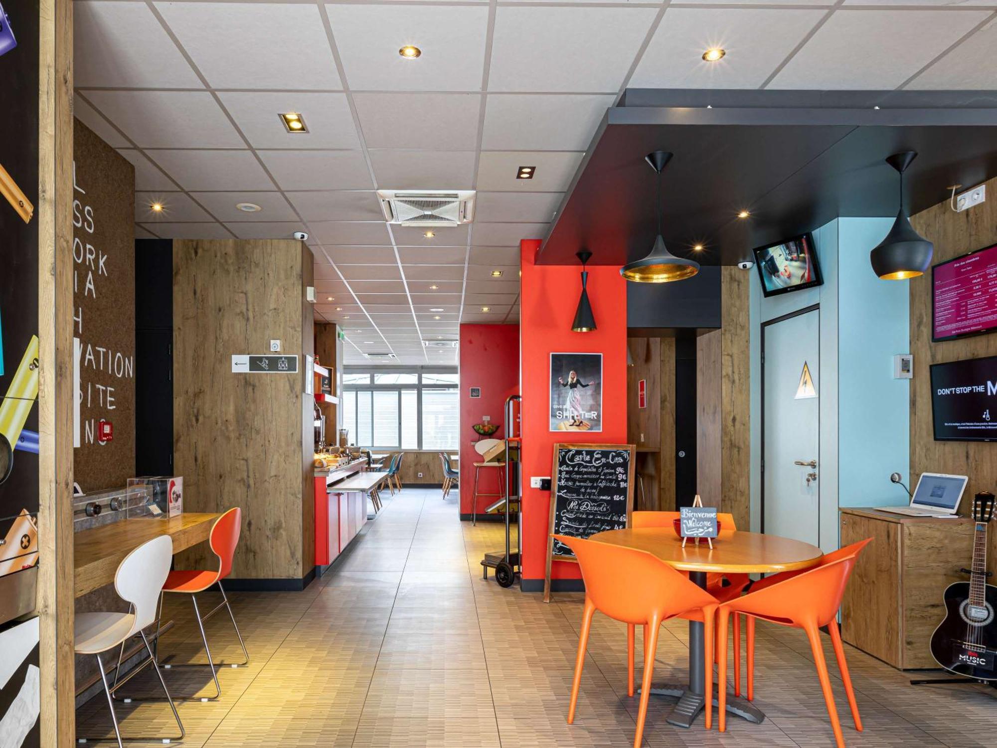 Отель Ibis Paris Boulogne Billancourt Экстерьер фото